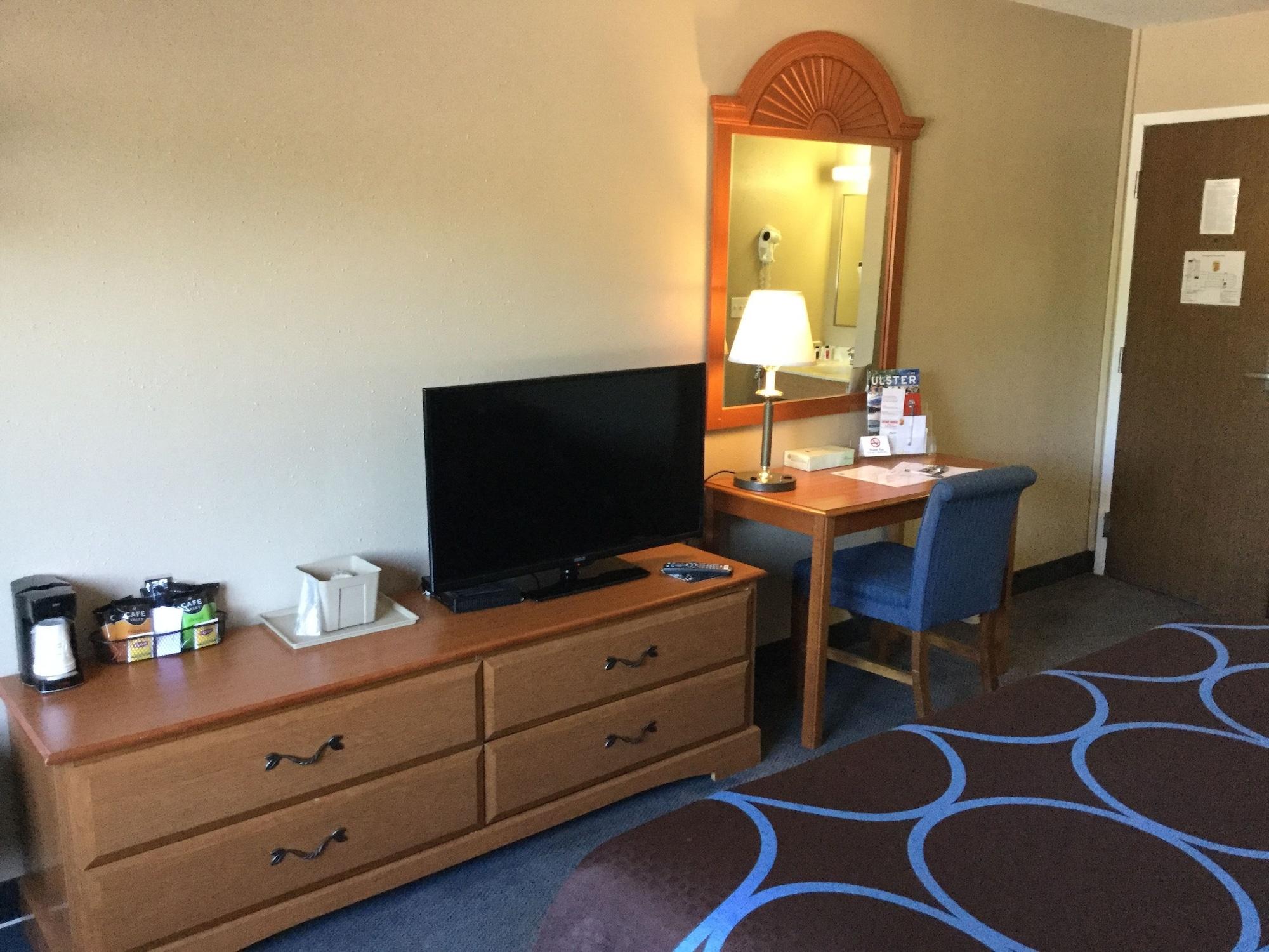 Motel Super 8 By Wyndham Middletown Extérieur photo
