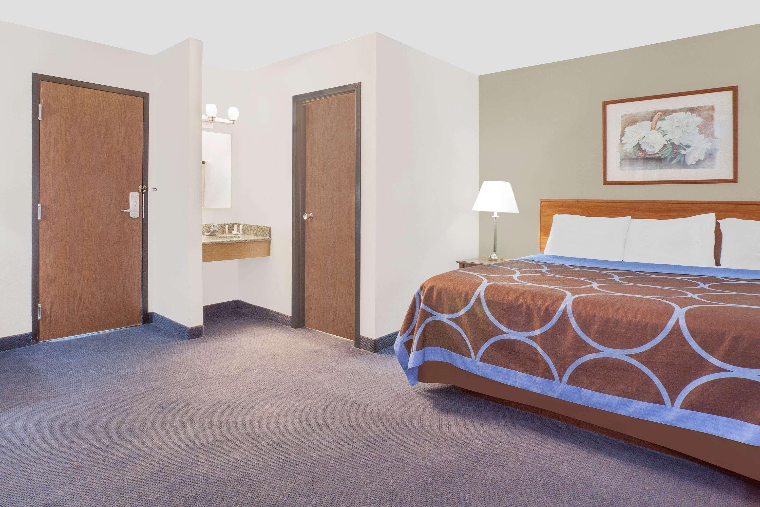 Motel Super 8 By Wyndham Middletown Extérieur photo