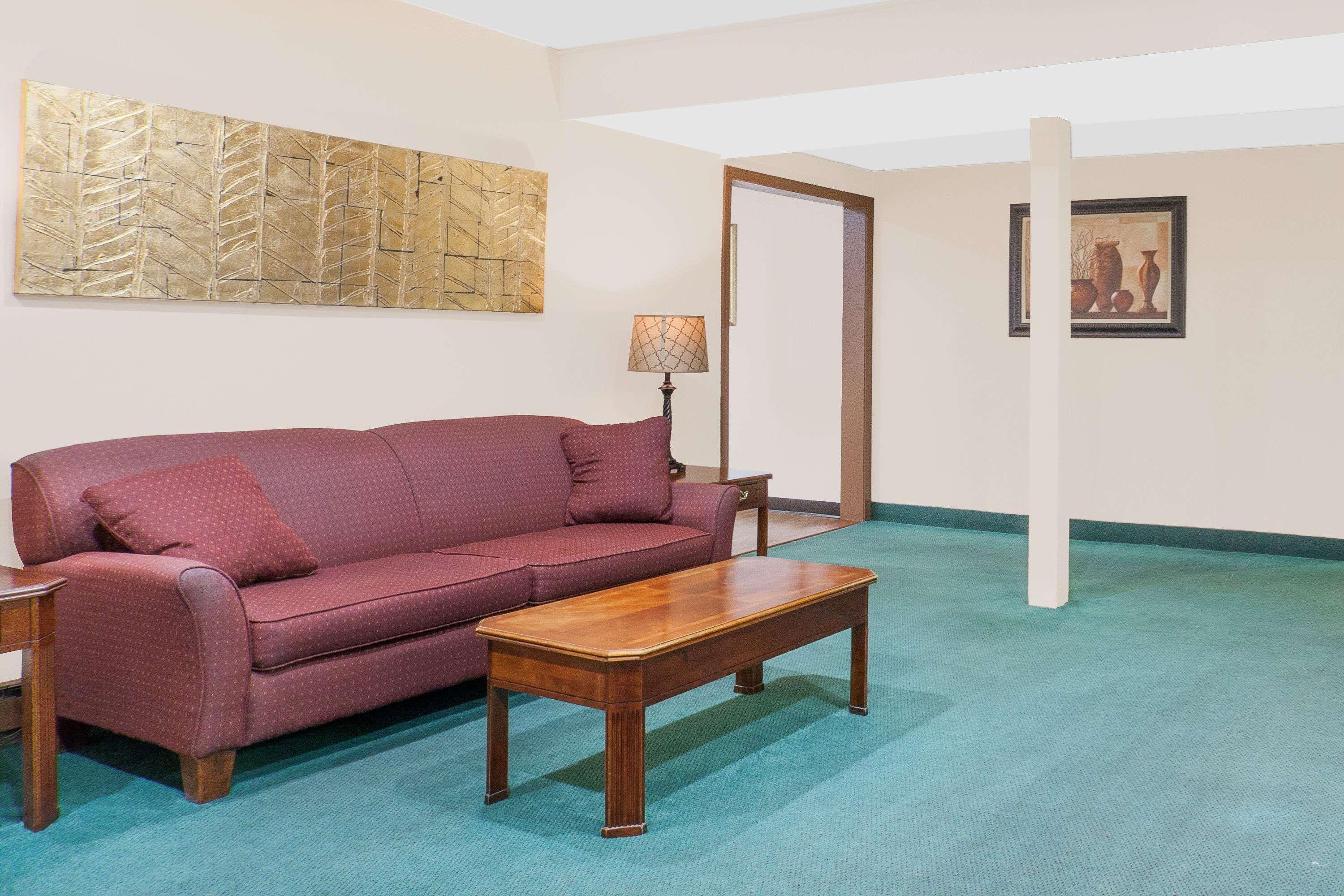 Motel Super 8 By Wyndham Middletown Extérieur photo