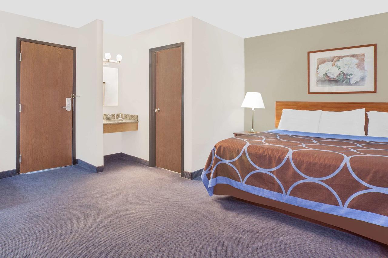 Motel Super 8 By Wyndham Middletown Extérieur photo