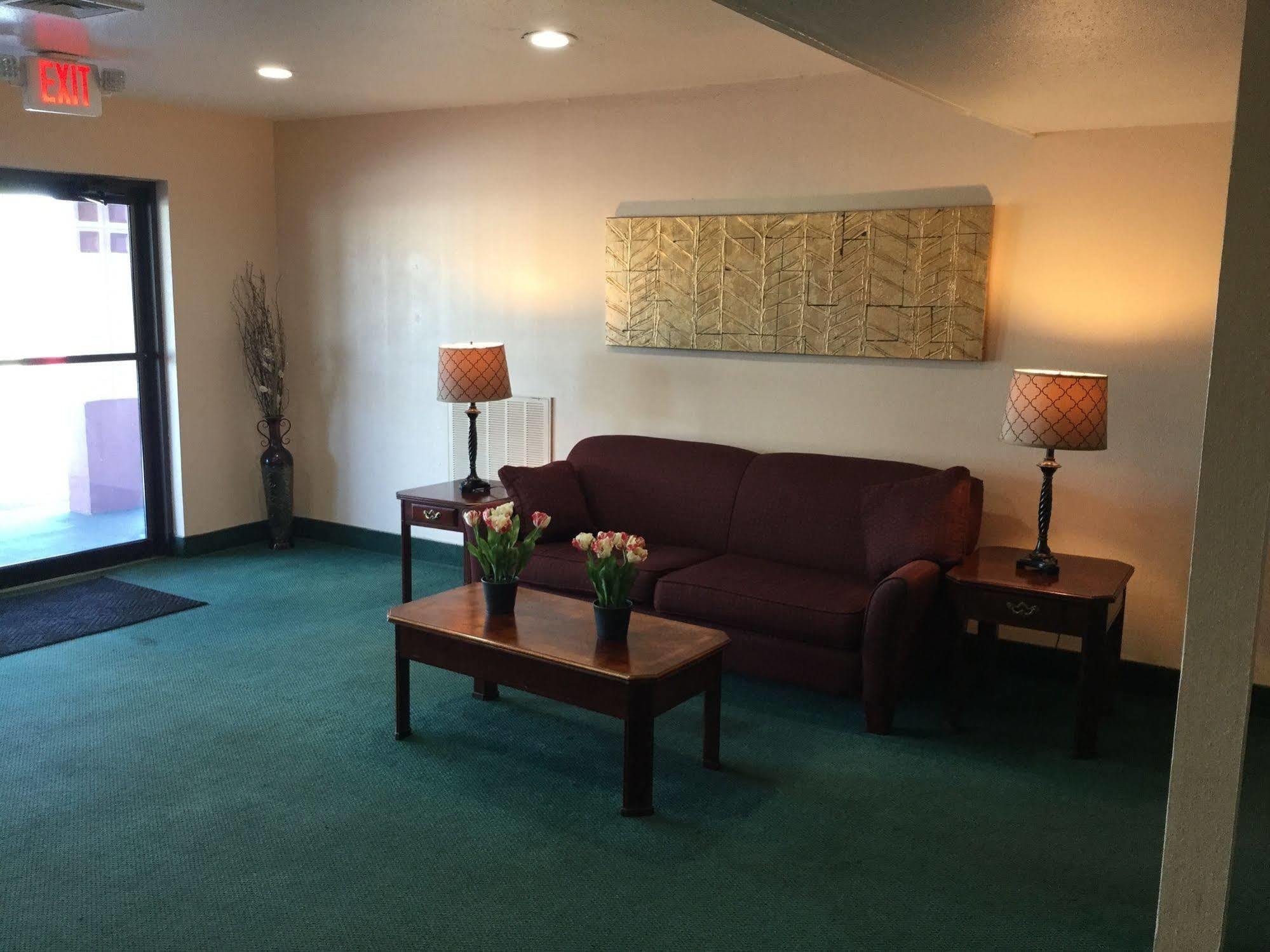 Motel Super 8 By Wyndham Middletown Extérieur photo